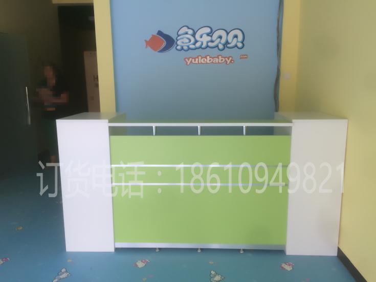 Bàn ghế tiếp tân văn phòng quầy bar quầy thu ngân quầy thời trang công ty - Nội thất văn phòng
