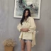 Sản phẩm mới mùa thu năm 2021 của phụ nữ phiên bản Hàn Quốc rộng rãi mỏng và mỏng tính khí phù hợp với cổ áo áo khoác gió dài giữa phụ nữ áo khoác nhỏ - Trench Coat