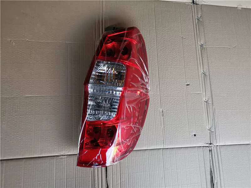 Подходит для задних стоп-сигналов Wuling Hongguang S левая и правая оригинальная качественная сборка абажура противотуманная стоп-сигнал