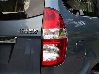 [Подходит для задних фонарей Dongfeng Wuling Hongguang S, комплект фонарей Hongguang Rongguang V, левая и правая сборки, защита от столкновений, стоп-сигнал, светильник заднего хода]
