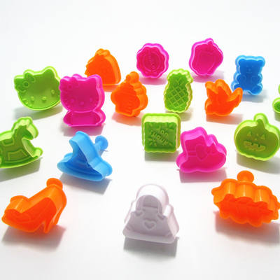 3D stereoscopic spring-pressed plastic cookie cutting mold, cookie pressing mold, fondant baking tool, animal cartoon