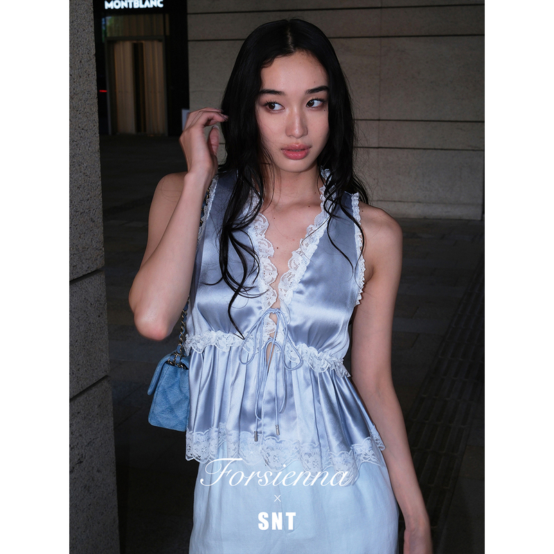 Snt【Blue Streamer】Satin Lace Trim Tie-Up Ruffled Sleeveless Shirt Snt【Blue Streamer】Satin Lace Trim Tie-Up Ruffled Sleeveless Shirt
