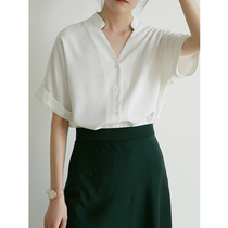 White shirt female design sense niche short sleeve V-collar shirt commuting simple ol temperament loose top summer chic wind