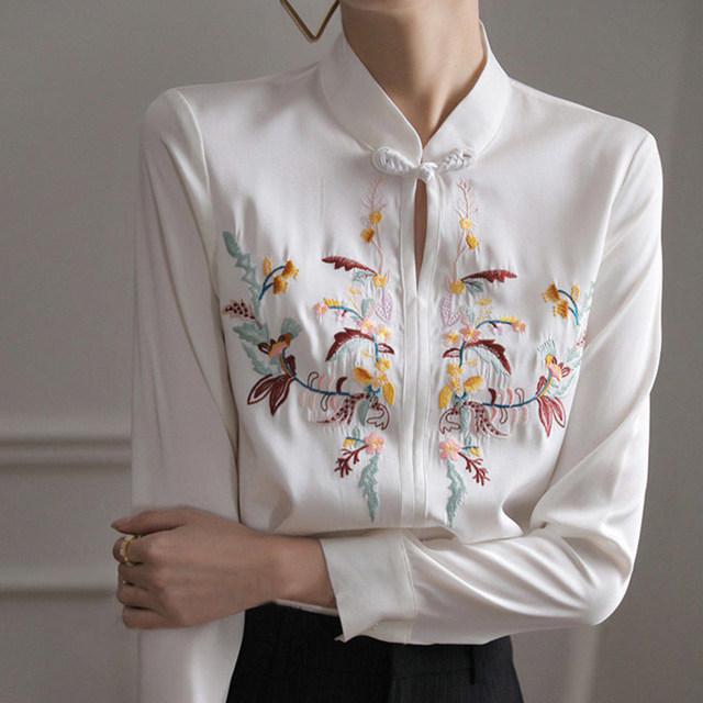 Heavy Industry Embroidery New Chinese Button Shirt Ladies 2022 New Retro Chinese Style Improved Stand Collar Long Sleeve Shirt