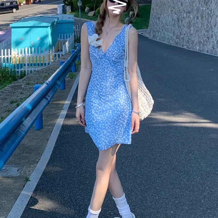 Blue Sleeveless V-Neck Floral Dress for Women Summer 2025 New Design Seaside Vacation Elegant Short Skirt