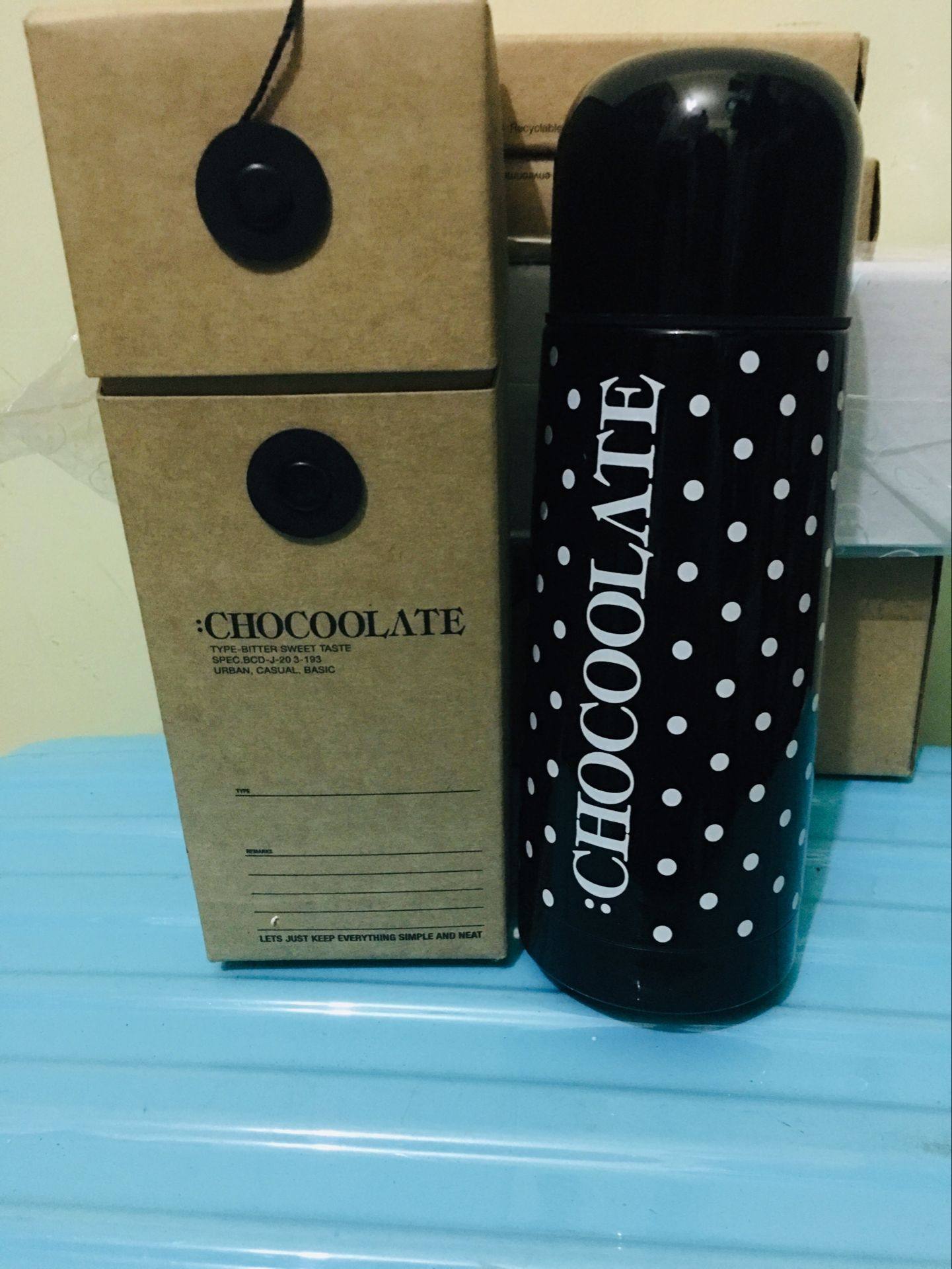 Mimi Hong Kong stock chocolate thermos black and white 2 colors