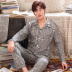 Mens đồ ngủ dài tay áo bông cotton cardigan bộ pajama mỏng bông trung niên bông trẻ nhà quần áo. 