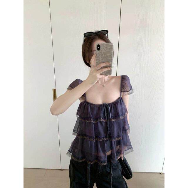 ເສອແຂນບິນນ້ອຍຂອງແມ່ຍິງ chiffon camisole ຮູບສີ່ຫຼ່ຽມມົນ