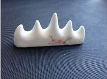The four treasures of the study Jingdezhen first-class porcelain (Wuzhishan porcelain pen rest) mountain peak pen holder printed pen support ceramic pen holder ceramic Pen Mountain