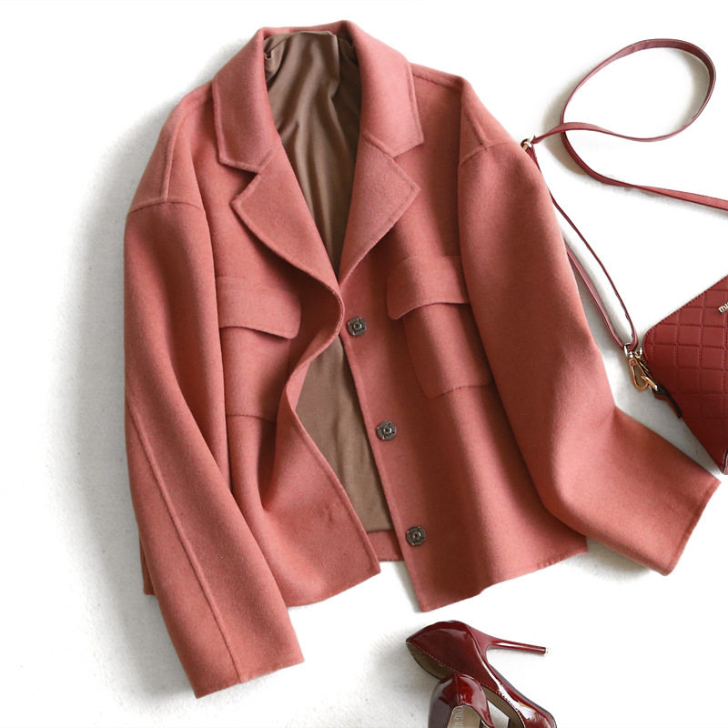 Japan can salt with A price-performance ratio winter small sub white bifacial cashmere big coat short fur coat woman