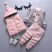 Quần áo trẻ em cho bé trai và bé gái mùa đông 2018 mới cho bé bộ đồ cotton cho bé cộng với áo len nhung dày ba bộ thủy triều