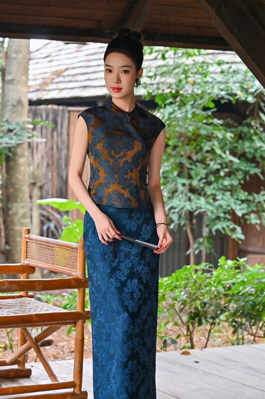 Yujia Family's "Manranqing" Songkran Festival Original Dai Costume, Songkran Festival Exotic Style Lover's Silk Jacquard Sleeveless Vest