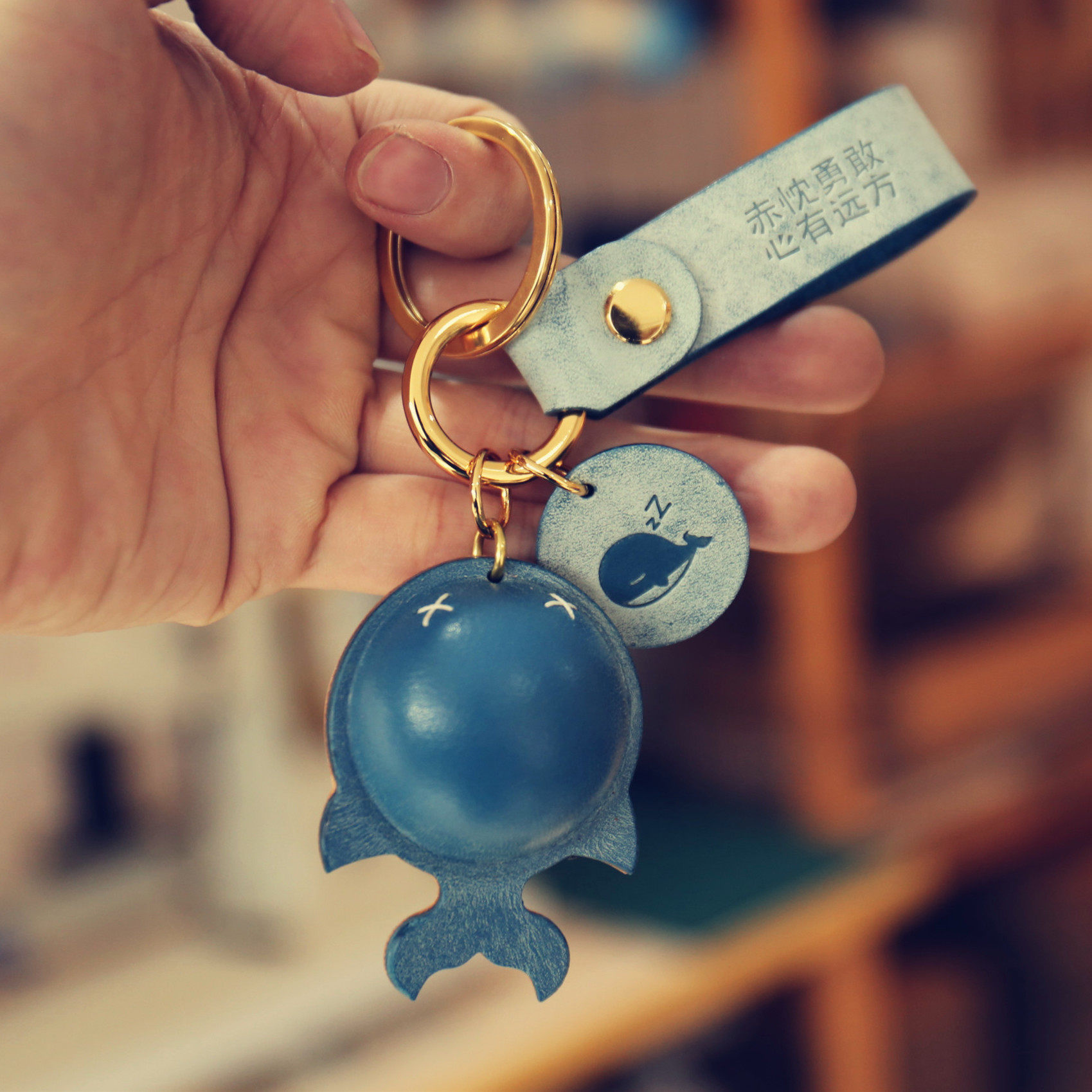 Maliu Handmade Leather Small Things Small Whale Fish Leather Bell Clang Key Buckle Original Genuine Leather Bag Pendant hanging ornament Custom-Taobao