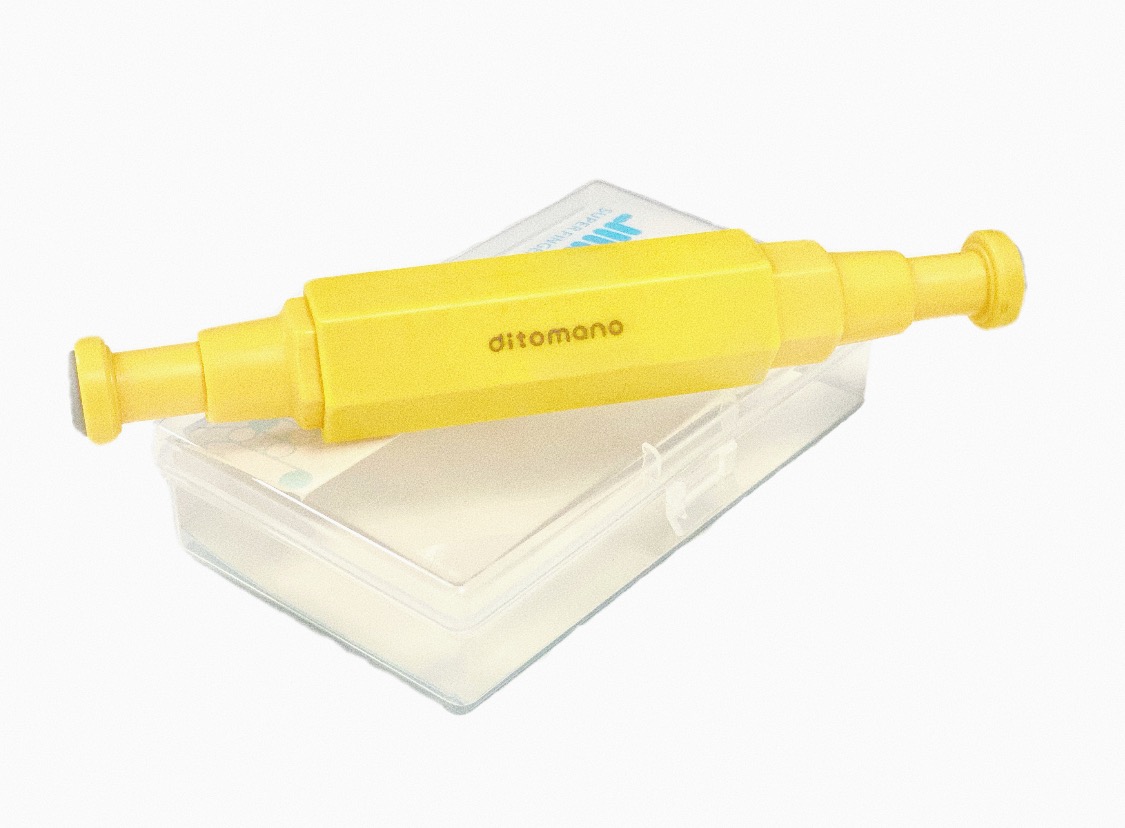 Music piano plays eight degrees and chord training small hand to support stable 4 5 fingers key strengthening