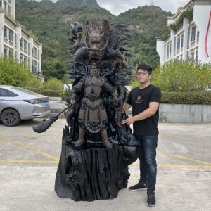Redwood Root Carving Large Guan Gong Buddha Statue Carving for Home Protection, Solid Wood Martial Arts God Guan Yu for Worship in the Living Room