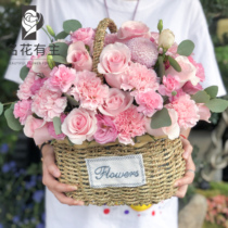 Xiamen flowers delivery same city delivery portable flower basket roses elder friends birthday opening housewarming flower shop
