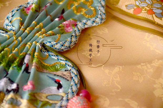 Water Green Real Silk Bottom Cloth Pan Gold Flat Pin Hand Embroidered Pine Crane Longan Hyacinth Pocketbook Genuine Silk Flow Sutaut With Sachet
