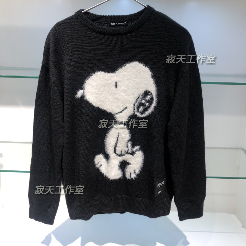 Fun tide brand autumn and winter super fire Li now the same male and female couple Snoopy round neck sweater sweater DY19844B0