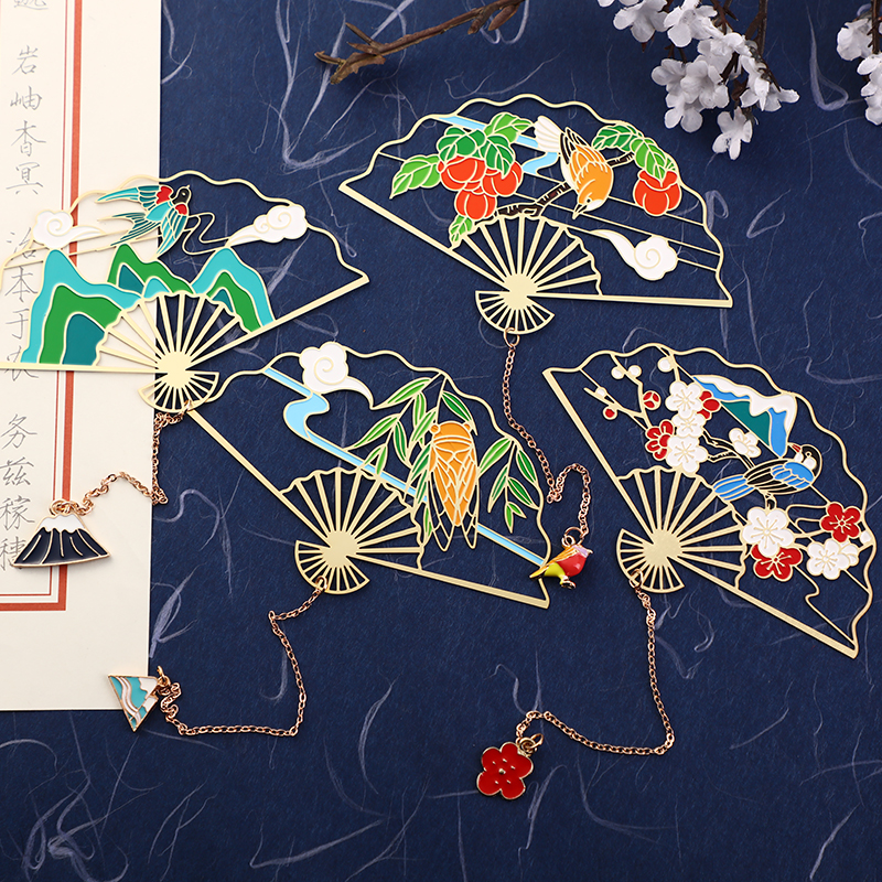 (Chunhuaqiushi Xiaming Dongyue) fan-faced metal bookmark creative students with gifts custom word ancient style gift