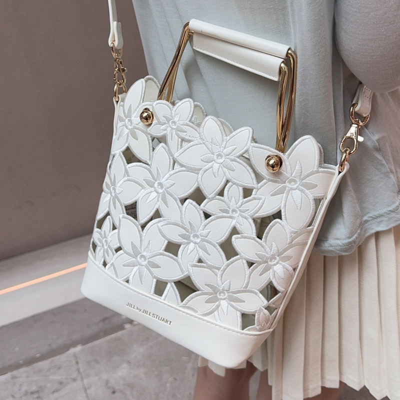 Japanese 26 Summer New Crossbody Bag Hollow Embroidery Bucket Bag Shoulder Bag Japanese Casual Fashion Handbag for Women