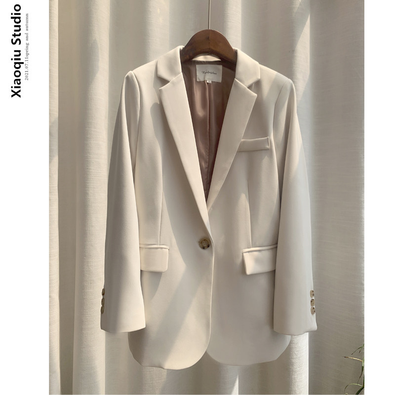 Anti-season 2022 spring new temperament white suit jacket female Korean version small child chic west suit female blouse