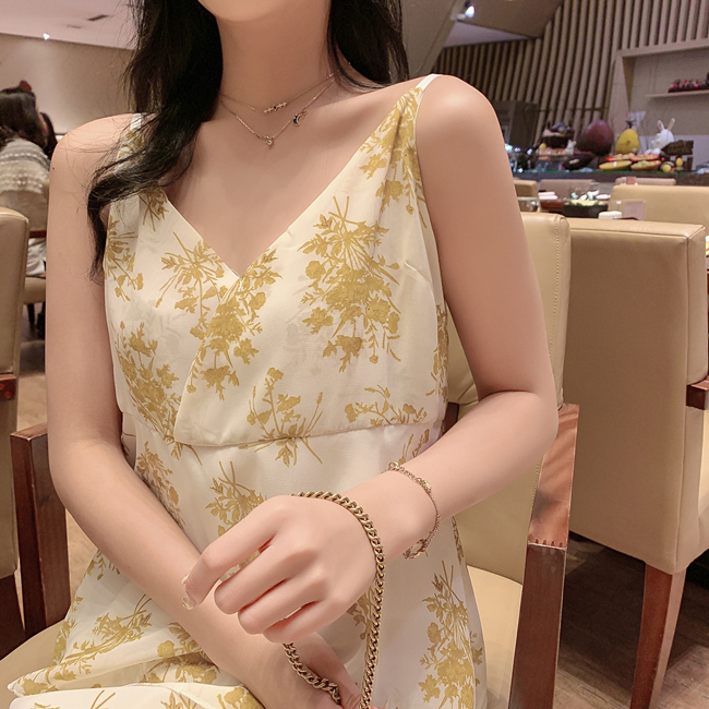VK旗艦店 韓國風名媛氣質碎花吊帶蛋糕裙雪紡無袖洋裝