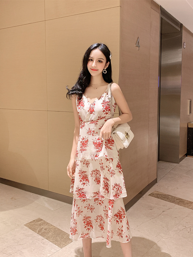 VK旗艦店 韓國風名媛氣質碎花吊帶蛋糕裙雪紡無袖洋裝