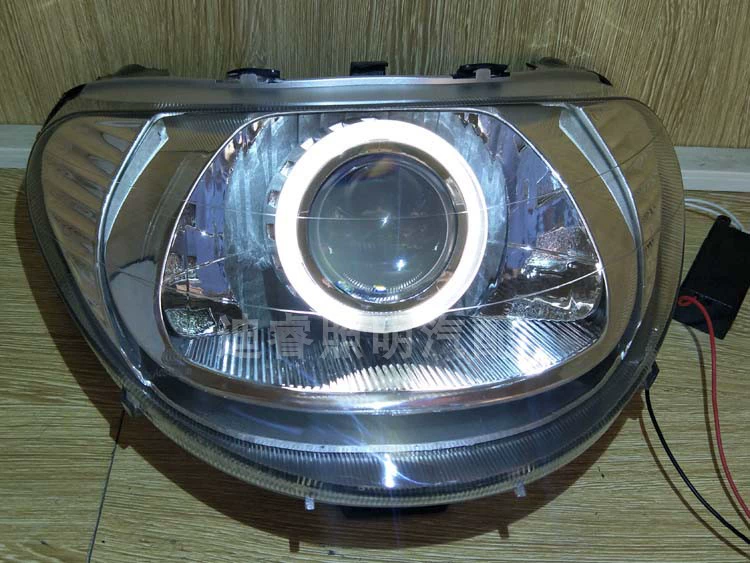 Wuyang Honda New You Yue WH110T-2 sửa đổi đèn xenon đôi ống kính thiên thần mắt quỷ lắp ráp đèn pha - Đèn HID xe máy