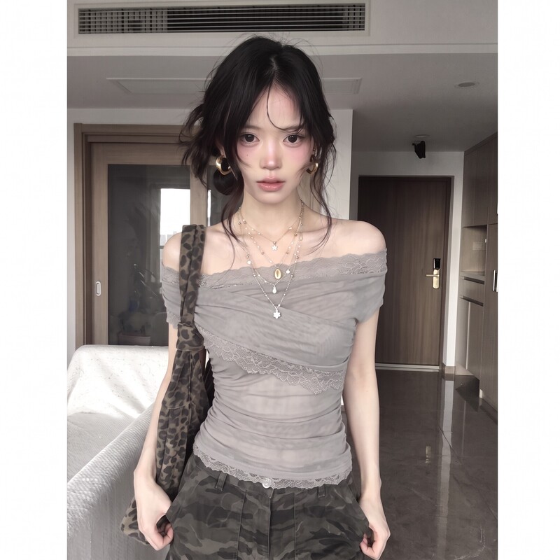 High-End and Beautiful One-Shoulder Cross-Over Sexy Short Top for Women in Summer, Sweet and Spicy Girl Spliced Lace Slim-Fit T-Shirt Z
