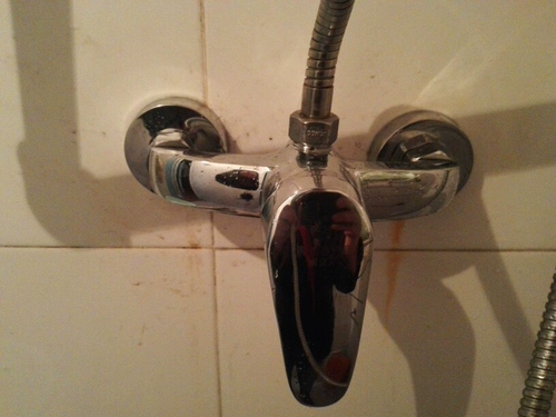 Ванная комната горячая и холодная вода купаль