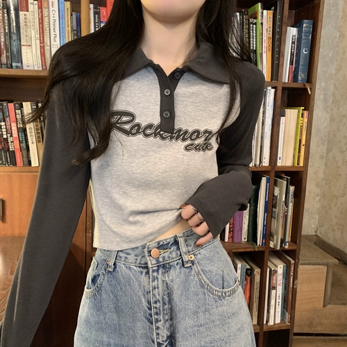 Ретро осенний дизайнерский короткий приятный телу лонгслив, в американском стиле, воротник поло, тренд сезона, облегающий крой