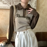 Ретро осенний дизайнерский короткий приятный телу лонгслив, в американском стиле, воротник поло, тренд сезона, облегающий крой