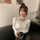 Pure Desire Spring V-образное вырезок Halter Heck Hollow Black Latched Base Room для женщин плюс бархатная утолщенная модная внутренняя одежда