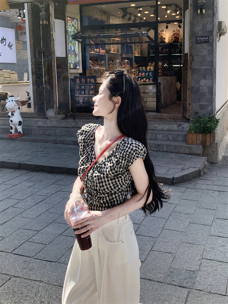 레트로 흑인과 백인 체크무늬 민소매 여성 셔츠 여름 새로운 디자인 센스 작은 대중 V넥 몸매 가꾸기 슬림해 보이는 쇼트 스타일 맨위 상세 이미지 12