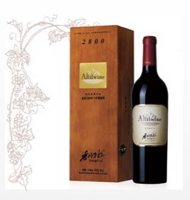 And ciswine Shangri-La Plateau High Altitude Series 2800 Dry Red Wine 2012 Production