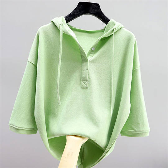 The clearance counter has withdrawn the extra large fat mm300Jin [Jin is equal to 0.5kg] fashionable thin sweatshirt for women, slim short-sleeved T-shirt for women