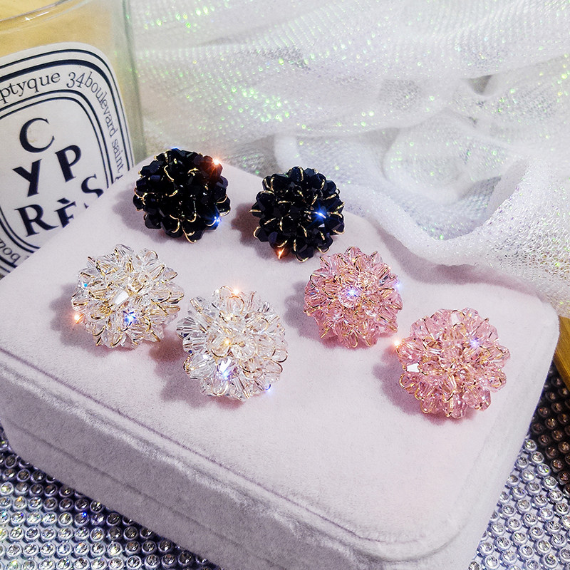 Sleeping earrings do not have to pick female 2020 new trendy quality Korean personality wild crystal stud earrings earrings earrings