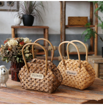 Pastoral wood chips small flower basket Hand bag wood flower knitting home decoration desktop flower planting basket hand gift basket