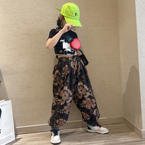 Girls Summer Suit 2022 New Reveal Navel Short Sleeve Zahren Pants A Large Child Fry Street Tide Boy Two Sets