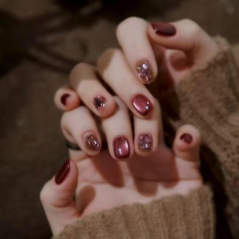 2026 Autumn/Winter New Dark Night Rose Daily Exquisite Short Nails Purely Handmade Whitening Detachable Wearable Nails