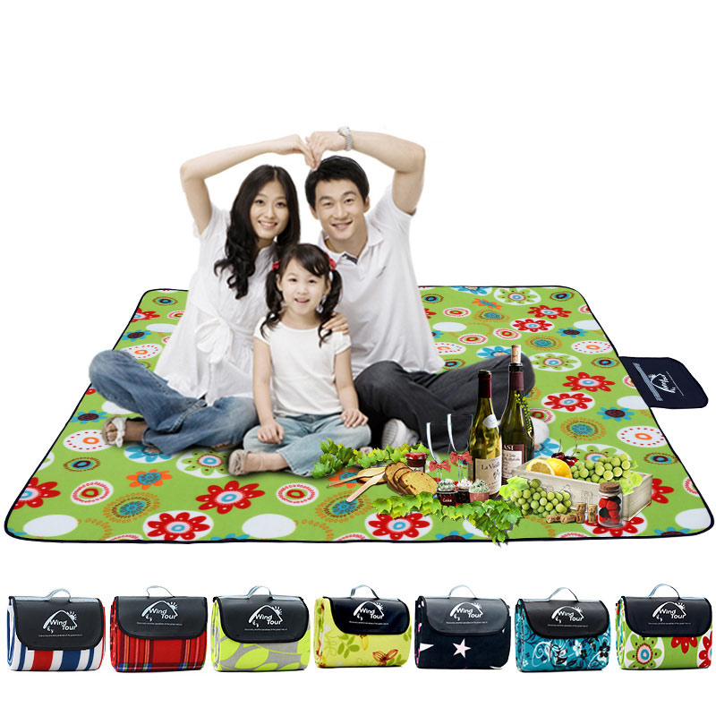 Spring picnic mat Moisture proof mat Outdoor portable field camping thickened mat Picnic mat Outing supplies