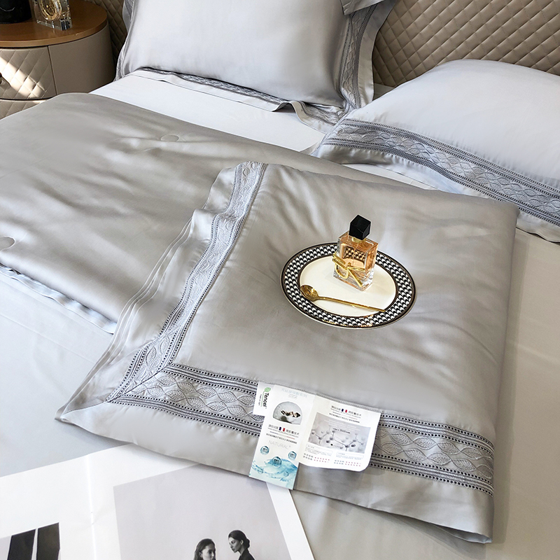 80 Tencel summer quilts, summer cool quilts, four-piece sets of Austrian Lenzing imported ice silk air-conditioning quilts, washable precision embroidery