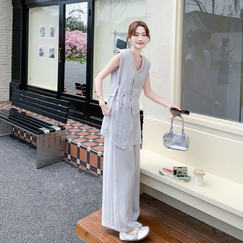 Gray Korean Style Simple and Sophisticated Summer Outfit 2026 New Design Patchwork Vest and Wide-Leg Pants Two-Piece Set