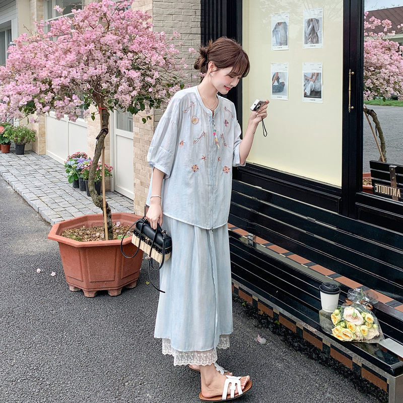 Blue Sweet and Artistic Style Summer Embroidery Set 2026 New Lazy Style Short-Sleeve Top and Wide-Leg Pants Two-Piece Set