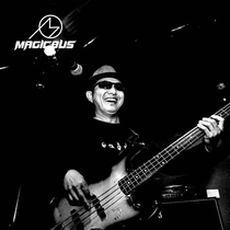 MOJOHAND BAND T-SHIRT MAGICBUS JOINT PARAGRAPH PERIMETER GENUINE Authorized Bruce Blues