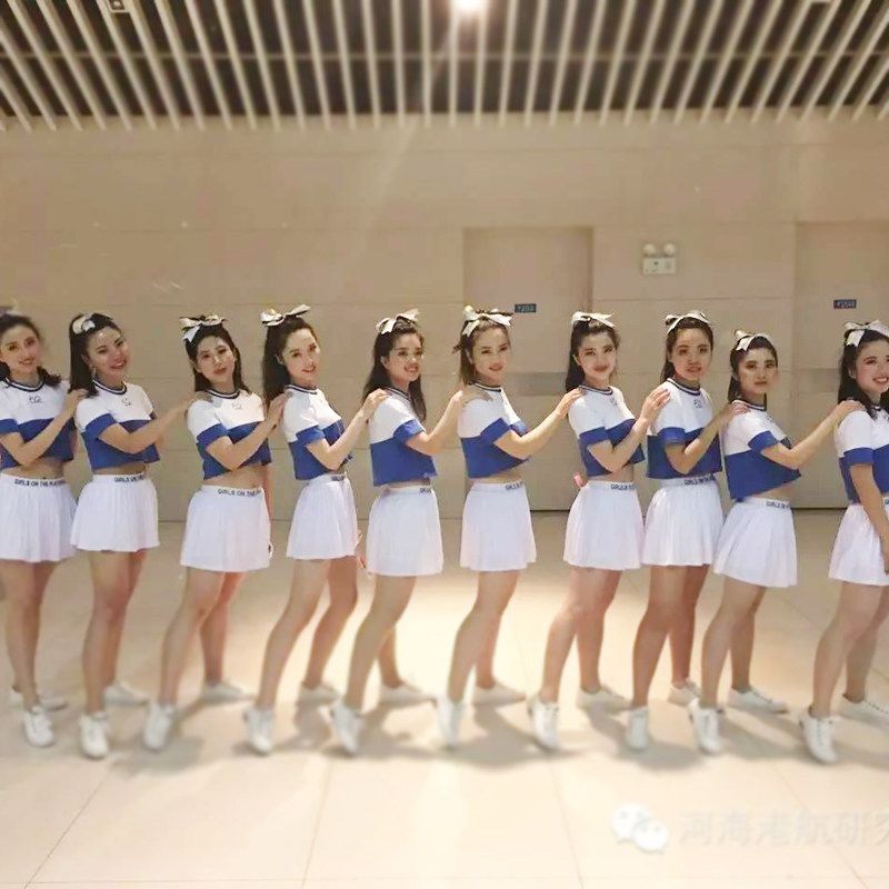 Order a cheerleading, a cheerleading suit, a bodysuit and a suit of gymnastics suit students to perform a 18 new product