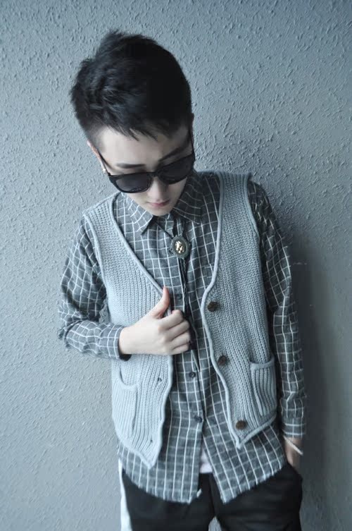 Xu hướng áo len nam size nhỏ áo vest nam vest nam cardigans gió đại học hoang dã Anh khí lười áo len nam hàn quốc