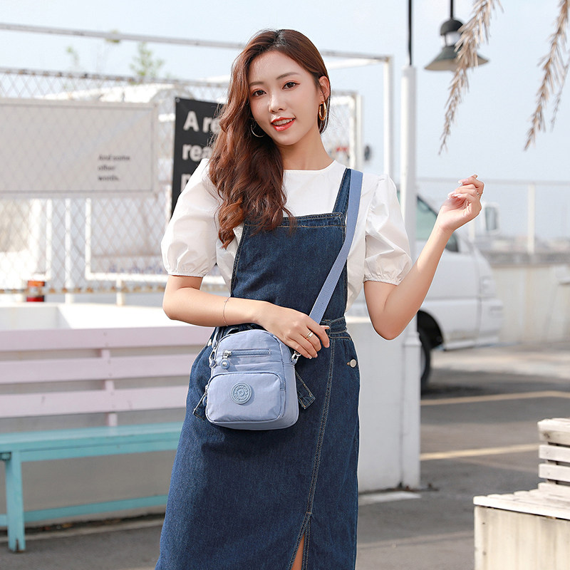 Crossbody small bag women's nylon cloth anti-splashing 2020 new fashion all-match mini multi-pocket shoulder mobile phone bag