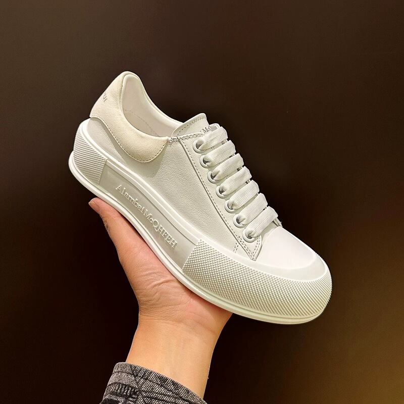 Hong Kong Exclusive High-End 2026 New Style Shallow Canvas White Sneakers for Women with Thick Soles and Hidden Height Increase, Suitable for Sports and Casual Wear Hong Kong Exclusive High-End 2026 New Style Shallow Canvas White Sneakers for Women with Thick Soles and Hidden Height Increase, Suitable for Sports and Casual Wear