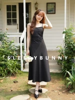 Черное платье-комбинация, вставки в бюстгальтер